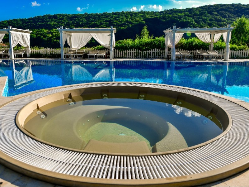 Descopera paradisul la cel mai spectaculos SPA&Golf resort din Cluj