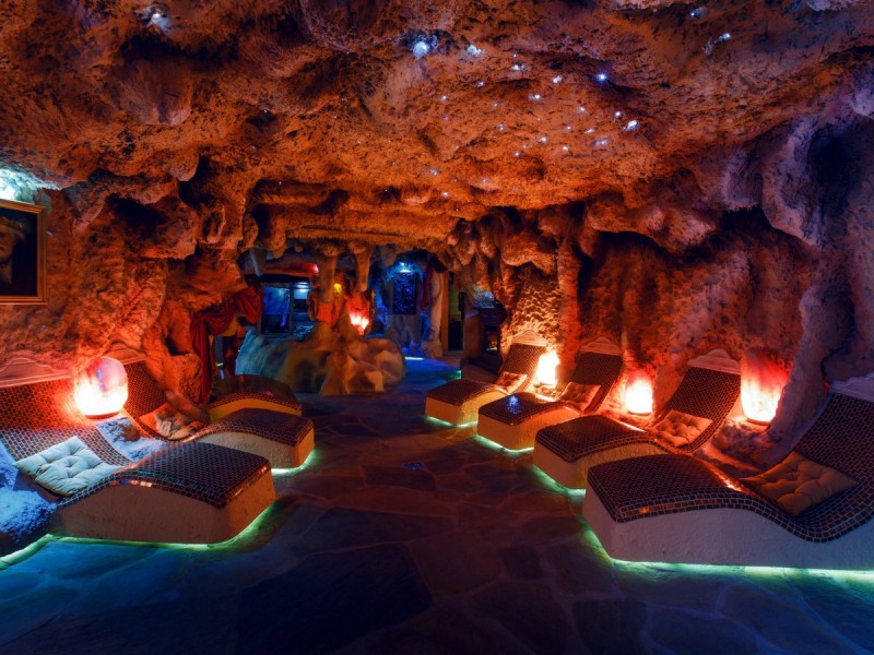 Descopera paradisul la cel mai spectaculos SPA&Golf resort din Cluj