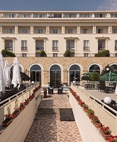 Hotel lux